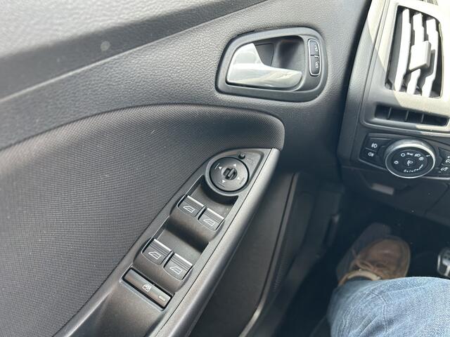 Ford FOCUS Wagon 1.0 ST-Line