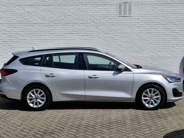 Ford FOCUS Wagon 100 PK Connected | Parkeersensoren voor + achter | LED verlichti