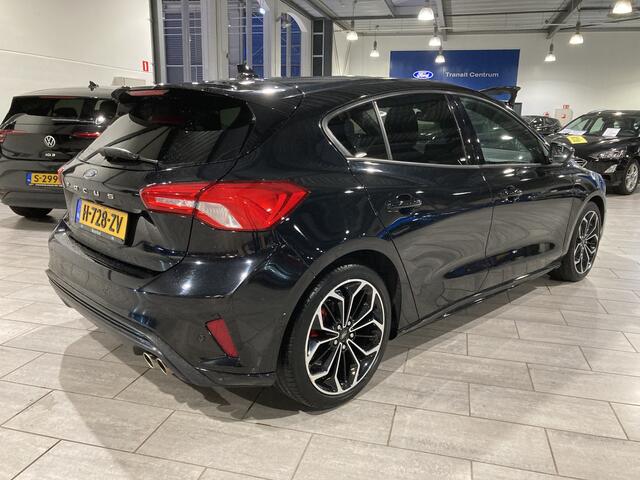 Ford FOCUS EcoBoost 125pk ST Line Business | Winter Pack | Adapt. Cruise | 18'' Velgen | Camera | B&O | HUD | Keyless | 100% dealer onderhouden