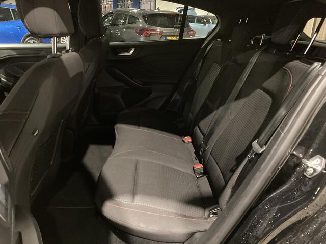 Ford FOCUS EcoBoost 125pk ST Line Business | Winter Pack | Adapt. Cruise | 18'' Velgen | Camera | B&O | HUD | Keyless | 100% dealer onderhouden
