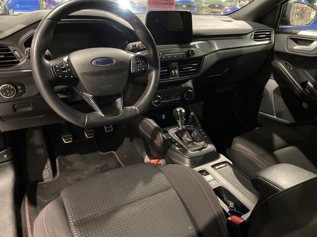 Ford FOCUS EcoBoost 125pk ST Line Business | Winter Pack | Adapt. Cruise | 18'' Velgen | Camera | B&O | HUD | Keyless | 100% dealer onderhouden