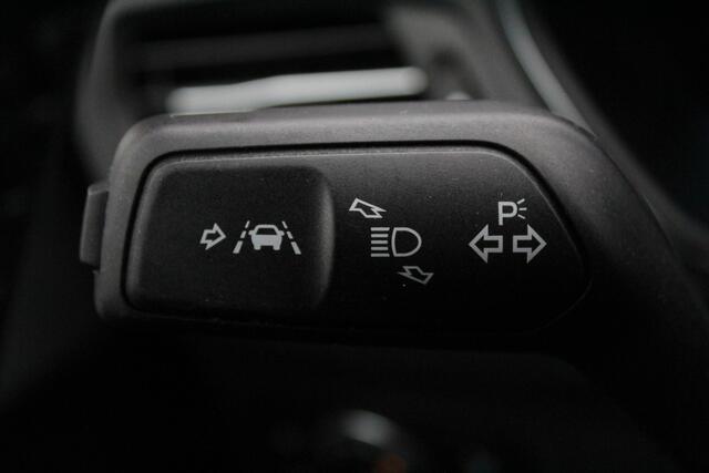 Ford FOCUS 1.0 EcoBoost Hybrid Titanium