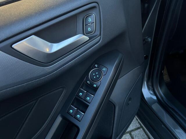 Ford FOCUS Wagon 1.0 EcoBoost Active Business | Adaptieve Cruise Control | Camera | Stoelverwarming | Voorruitverwarming |