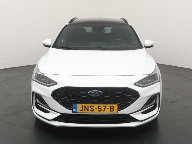 Ford FOCUS Wagon ST-Line X EcoBoost Hybrid 155 pk | Pano | Trekhaak | Adapt. cruise | Winter Pack | B&O | Keyless |