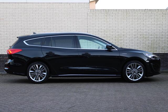 Ford FOCUS Wagon 1.5 EcoBoost Vignale | Adaptieve cruise | BLIS | Camera | Head-up | Winterpack |