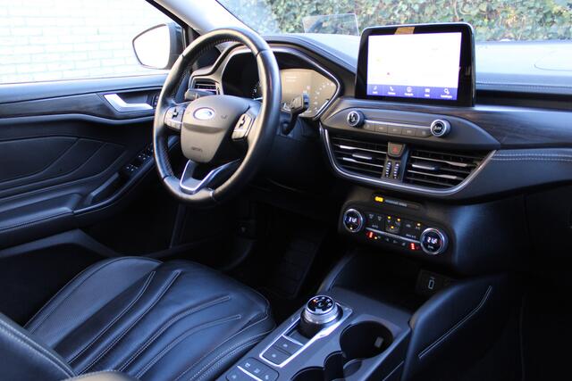Ford FOCUS Wagon 1.5 EcoBoost Vignale | Adaptieve cruise | BLIS | Camera | Head-up | Winterpack |