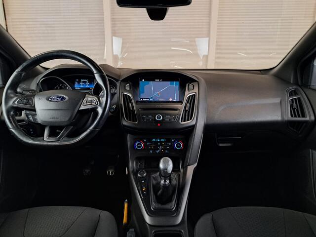 Ford FOCUS Wagon 1.0 ST-Line + NAVI