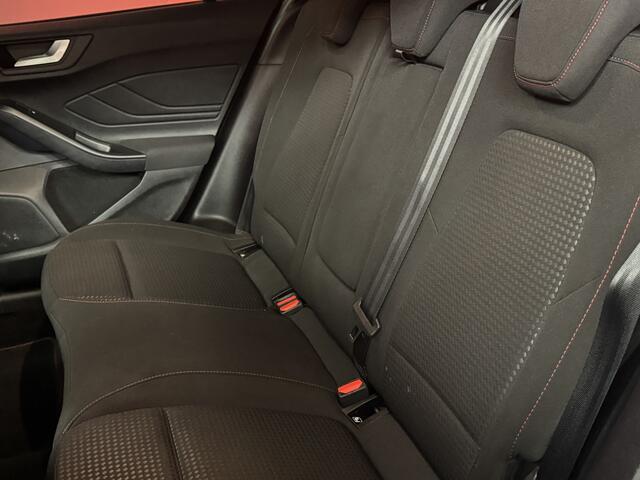 Ford FOCUS Wagon 1.0 EcoBoost Hybrid ST Line X | Cruise control | Verwarmde voorruit | Voorstoelen verwarmd