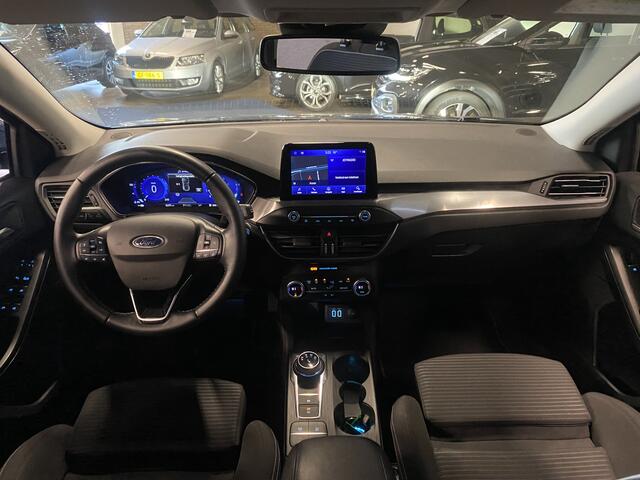 Ford FOCUS 1.0 EcoBoost Titanium X Business Automaat, Trekhaak, Navi, Rijklaar met beurt & garantie!