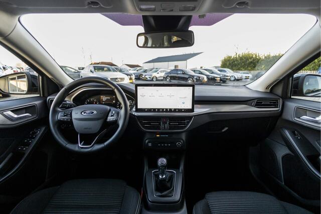 Ford FOCUS 1.0 EcoBoost Hybrid Titanium | NL Auto | Parkeersens. | Carplay