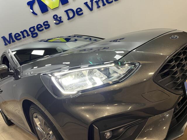 Ford FOCUS 1.0 EcoBoost ST Line Business Airco | LED | DAB | Cruise Control | Stoelverwarming | Apple Carplay | Isofix | NAP