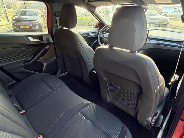 Ford FOCUS Wagon 1.0 EcoBoost Hybrid ST Line X VIRTUAL DISPLAY | MULTIMEDIA| NAVIGATIE | LED | APPLE CARPL./ANDROID AUTO | CRUISECONTROL | CAMERA | SPORT STOELEN | PARKEERSENSOREN | AFNEEMBARE TREKHAAK |