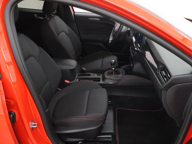 Ford FOCUS Wagon 1.0 EcoBoost Hybrid ST Line X | Navigatie | Stoelverwarming | Achteruitrijcamera | AGR stoelen | Cruise control | Climate control | Draadloze Carplay & Android Auto