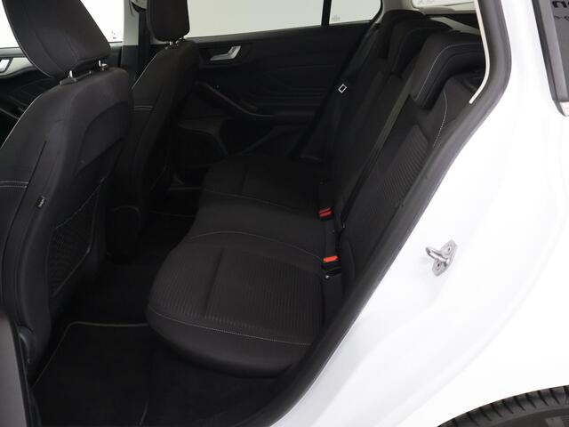 Ford FOCUS Wagon 1.0 EcoBoost Hybrid Titanium X Business | AGR Stoelen | Parkeercamera | Climate Control | Cruise Control |