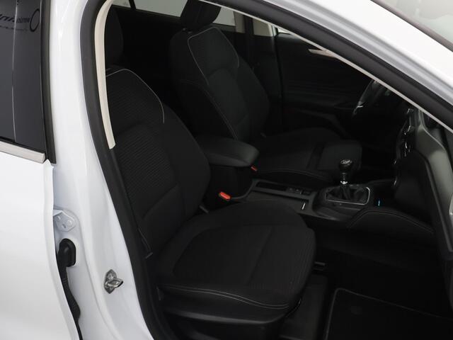 Ford FOCUS Wagon 1.0 EcoBoost Hybrid Titanium X Business | AGR Stoelen | Parkeercamera | Climate Control | Cruise Control |