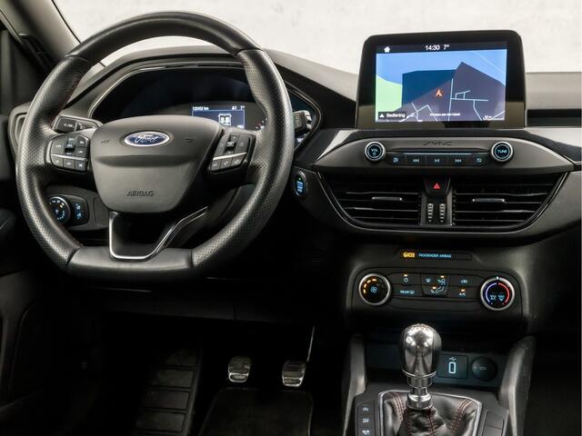 Ford FOCUS 1.0 EcoBoost ST Line Sport (APPLE CARPLAY, GROOT NAVI, ZWART HEMEL, SPORTSTOELEN, LM VELGEN, PARKEERSENSOREN, CRUISE, NIEUWSTAAT)