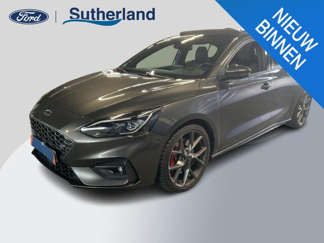 Ford FOCUS 2.3 EcoBoost ST-3 280pk | Panoramadak | Winter Pack | Adaptive LED | Adaptive cruise control | Achteruitrijcamera | Bang&Olufsen | Head up Display