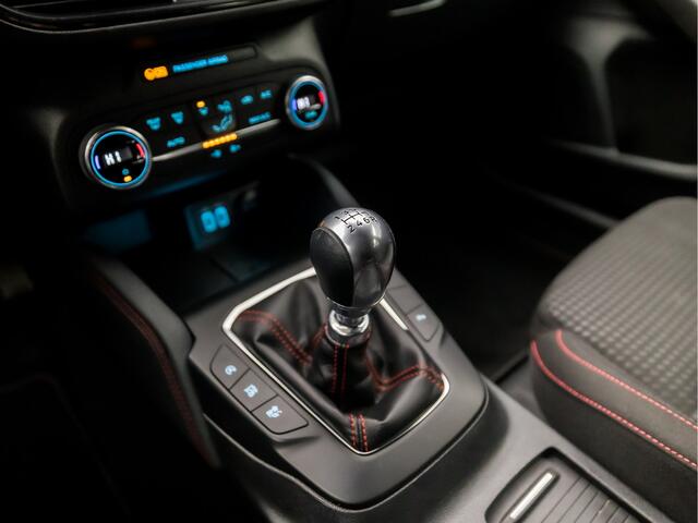 Ford FOCUS 1.0 EcoBoost Hybrid ST Line X (VIRTUAL COCKPIT, APPLE CARPLAY, GROOT NAVI, CLIMATE, CAMERA, SPORTSTOELEN, KEYLESS, MODE KNOP, TREKHAAK, NIEUWSTAAT)