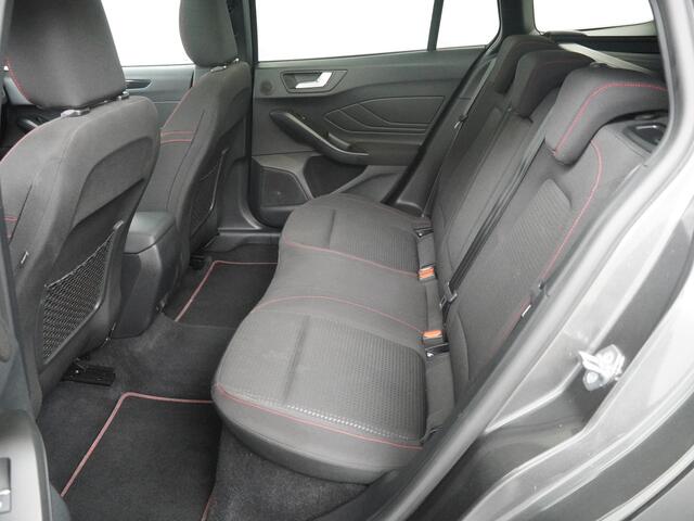 Ford FOCUS Wagon ST-Line X EcoBoost Hybrid 155 pk | Pano | Trekhaak | Adapt. cruise | Winter Pack | B&O | Keyless |