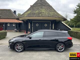 ford-focus-wagon-1.0-ecoboost-hybri