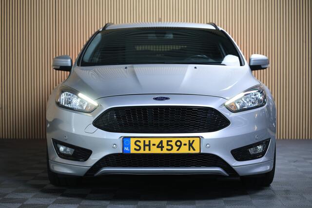 Ford FOCUS Wagon 1.5 ST-Line THAAK NAVI CAMERA CLIMA PDC PARKAss '18