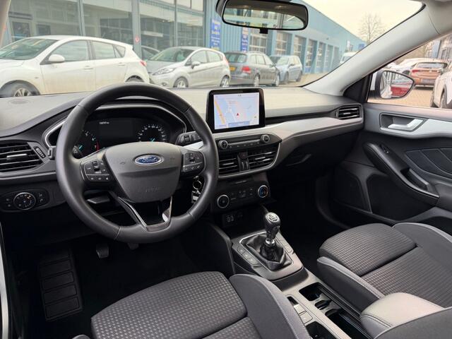 Ford FOCUS 1.0 EB TREND EDITION BUSINESS NAVI AIRCO PDC