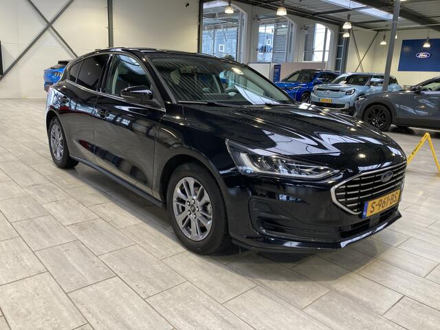 Ford FOCUS EcoBoost Hybrid 125 pk Titanium | Groot scherm I Sync 4 I Climate I Navi I Cruise | Apple Carplay draadloos