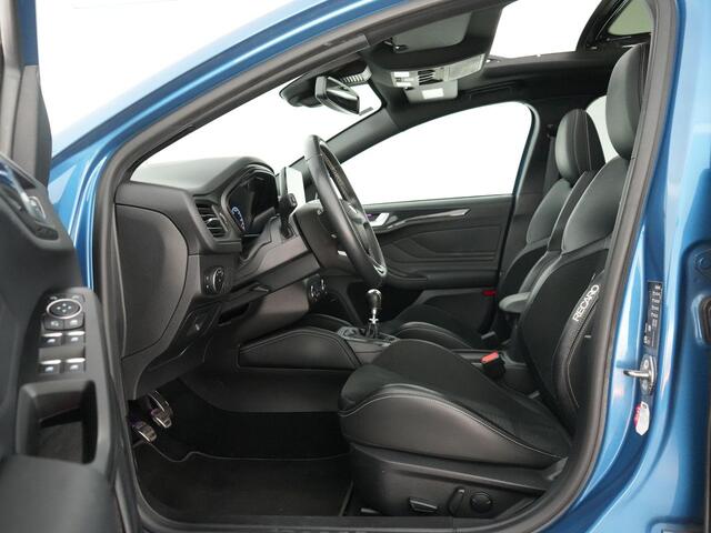 Ford FOCUS ST-3 2.3 280pk PERFORMANCE PACK |launch control|sper diff|head-up|panoramadak|B&O|Apple Carplay|blind spot|elek. stoelen|parkeersensoren|19"|
