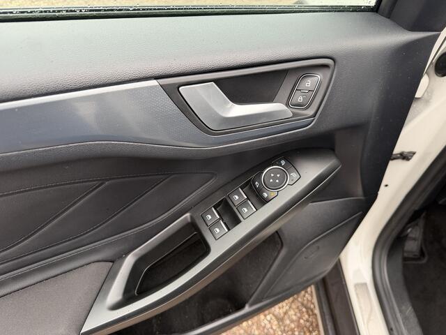 Ford FOCUS 1.0 EcoBoost Active Business Carplay/Stoelverw/LED