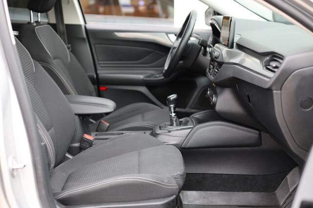 Ford FOCUS Wagon 1.0 EcoBoost Titanium Business