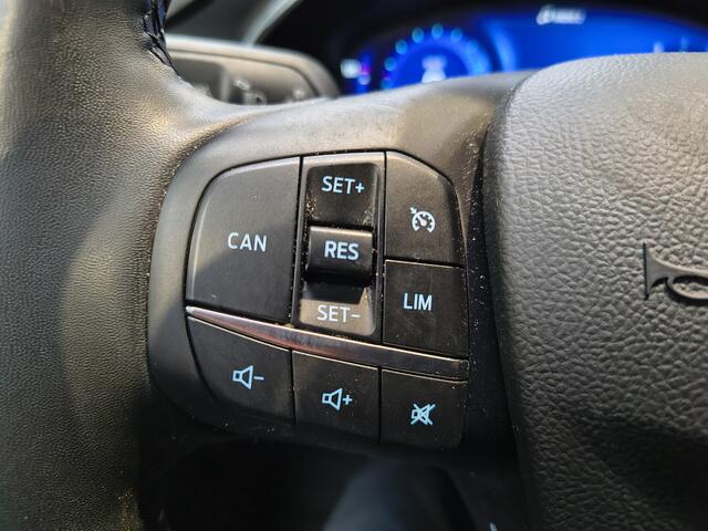 Ford FOCUS EcoBoost Hybrid 125 pk Titanium | Winter Pack | Camera | Keyless entry | Groot navi | Draadloos Apple Carplay