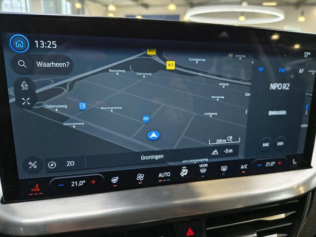 Ford FOCUS EcoBoost Hybrid 125 pk Titanium | Winter Pack | Camera | Keyless entry | Groot navi | Draadloos Apple Carplay