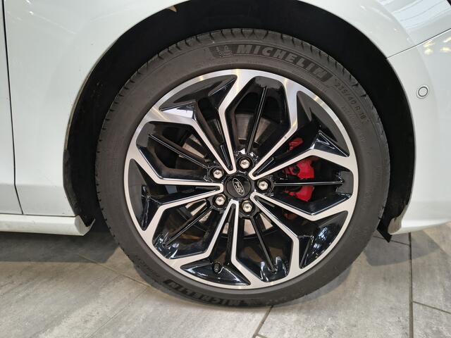 Ford FOCUS Wagon 1.5 EcoBoost 150 pk ST-Line | Trekhaak | Winter Pack | Camera | LED | B&O | 18" | Keyless entry