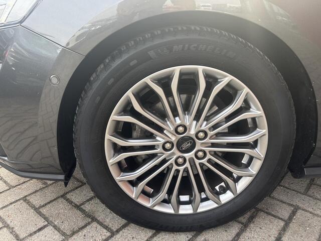 Ford FOCUS 1.0 EcoBoost Titanium Business 125pk | Adaptieve Cruise Control | LED verlichting | Camera | B&O Sound | Winterpakket | Navigatie | Climate Control