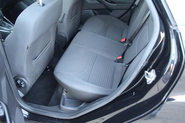 Ford FOCUS 1.0 126 Pk Titanium Automaat Nieuwe Distributie / Navigatie / Keyless