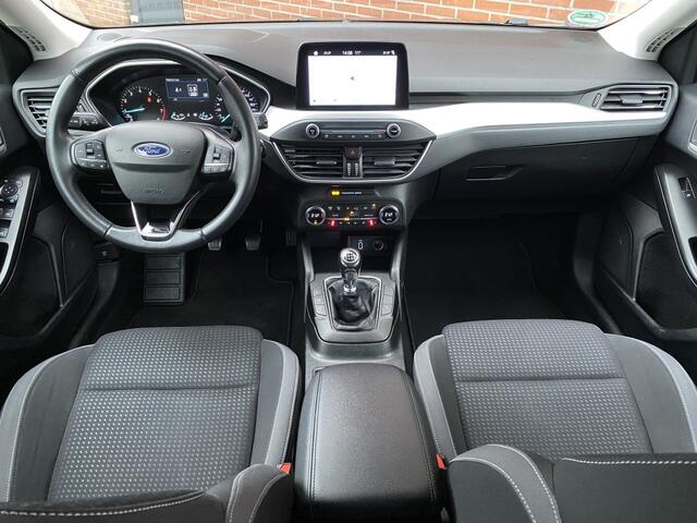 Ford FOCUS 1.0 EcoB. Titanium Business NAV CRUISE CARPLAY PDC LMV STOELVW