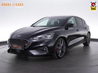 ford-focus-st-3-performance-pack-2.