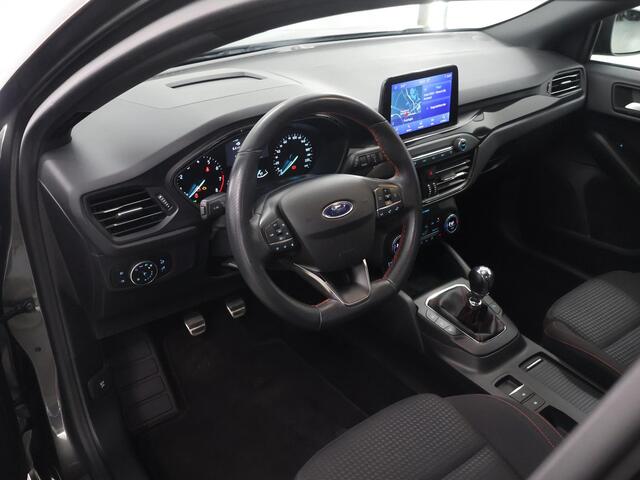 Ford FOCUS Wagon 1.0 EcoBoost Hybrid ST Line X Business | Winterpakket | Full Led Koplampen | Head-Up | Parkeercamera | Navigatie | Climate Control |