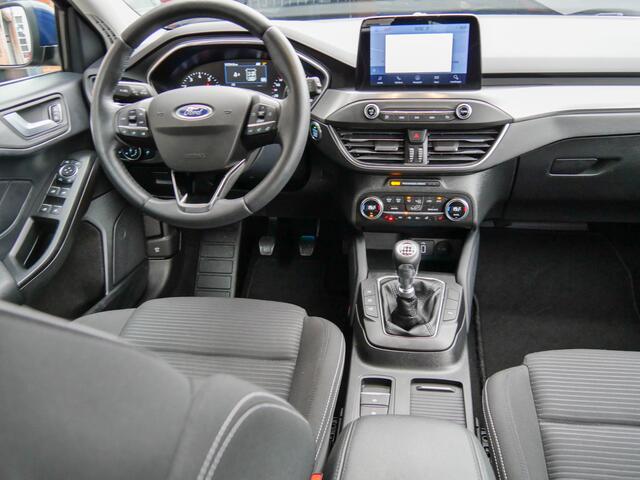 Ford FOCUS Wagon 1.0 EcoBoost Titanium Business | WINTERPACK | NAVIGATIE | CRUISE CONTROL |