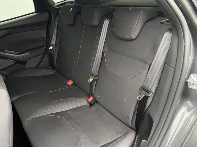 Ford FOCUS ST-Line | Trekhaak | Verwarmde Voorruit | Cruise | Apple Carplay/Android auto | 100% dealeronderhouden |