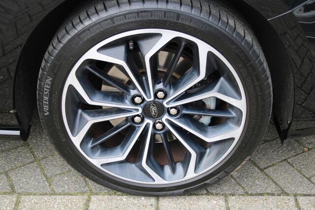 Ford FOCUS 1.5 EcoBoost 150 PK ST-Line WAGON TREKHAAK | 18-INCH | XENON | WINTER PACK