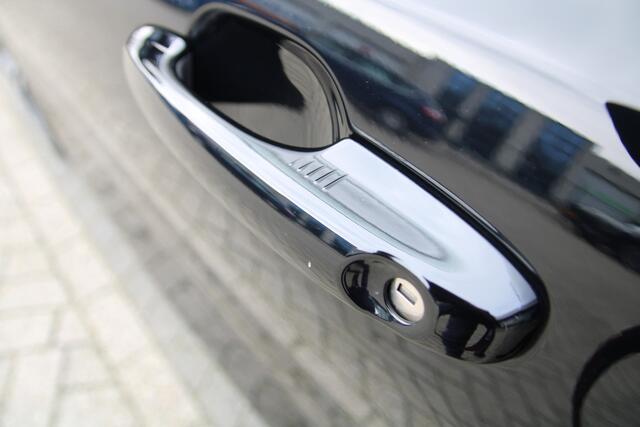 Ford FOCUS 1.5 EcoBoost 150 PK ST-Line WAGON TREKHAAK | 18-INCH | XENON | WINTER PACK