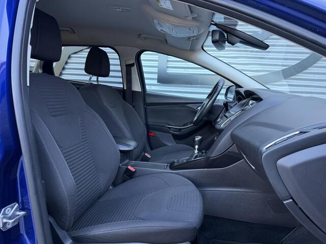 Ford FOCUS Wagon 1.0 Titanium 1e Eigenaar|Navi|Trekhaak|Clima|Cruise|Carplay|PDC|APK tot 03-2027