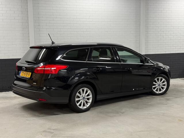 Ford FOCUS Wagon 1.0 Titanium/Apple Carplay/Camera/Keyless/Stoel,Stuur EN Voorrui