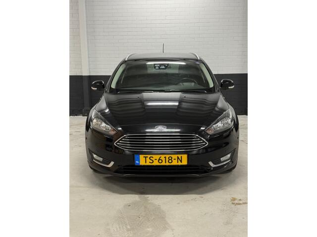 Ford FOCUS Wagon 1.0 Titanium/Apple Carplay/Camera/Keyless/Stoel,Stuur EN Voorrui