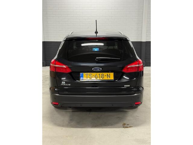 Ford FOCUS Wagon 1.0 Titanium/Apple Carplay/Camera/Keyless/Stoel,Stuur EN Voorrui