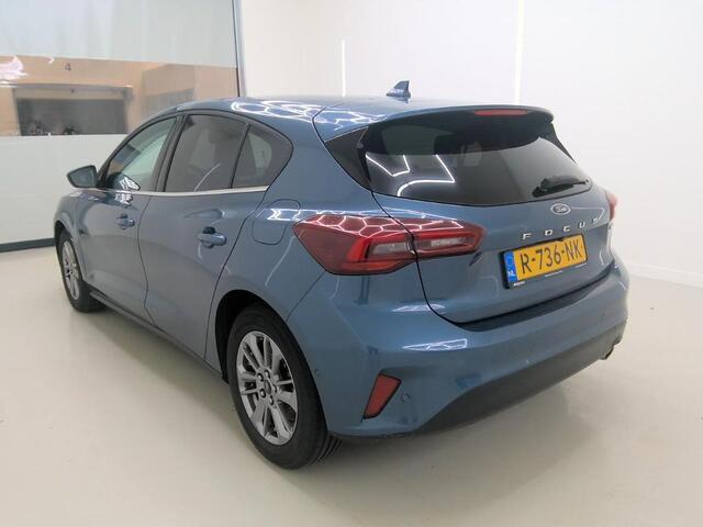 Ford FOCUS 125pk Titanium Navi Camera Winter & Parking pack Keyless Privacy Glass 5drs Dealeronderhouden