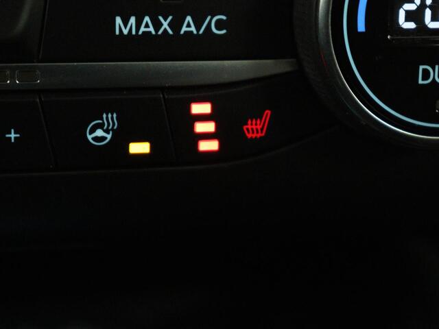 Ford FOCUS 1.0 EcoBoost Hybrid Titanium X | Stoelverwarming | Camera | Carplay | Digital Cockpit | Stuurverwarming | Keyless | Full LED | Parkeerhulp | Climate control | Cruise control