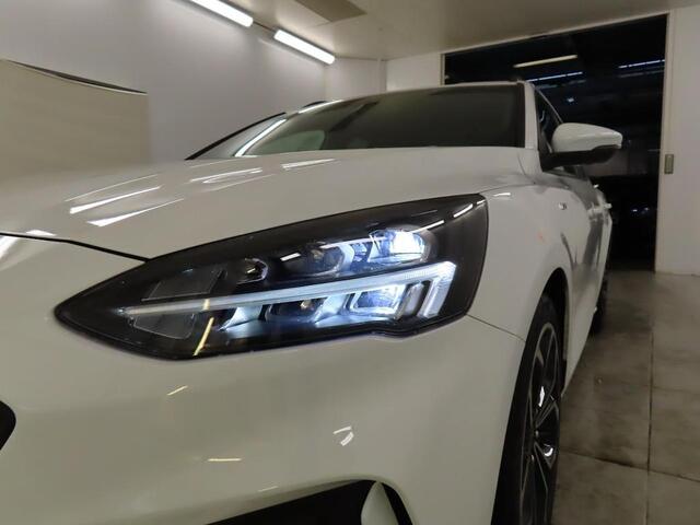 Ford FOCUS 125pk ST Line B&O Navi Winter pack Climat AGR Stoelen Full LED Wagon Dealeronderhouden