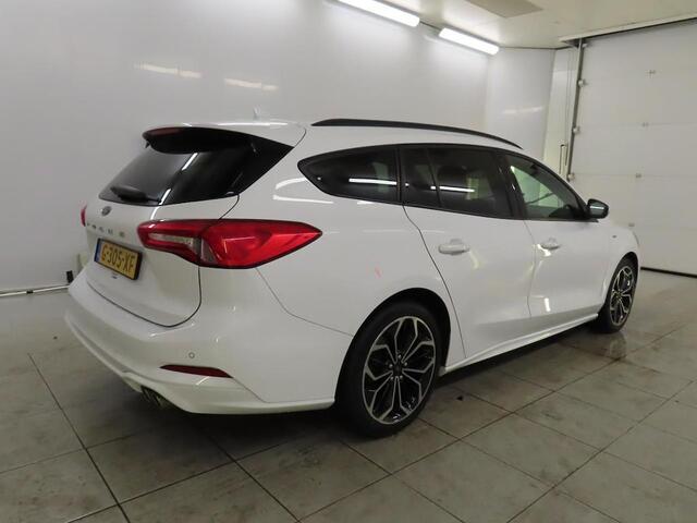 Ford FOCUS 125pk ST Line B&O Navi Winter pack Climat AGR Stoelen Full LED Wagon Dealeronderhouden